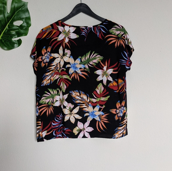 Black and colorful tropical floral blouse size S - Picture 4 of 9